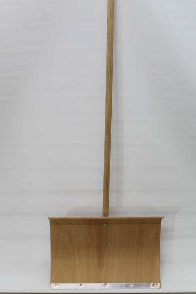 Schneeschieber Sperrholz / 40 cm mit Metallkante, Holzstiel